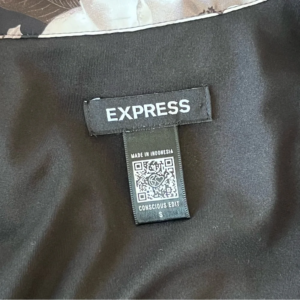 Express Floral Tie Waist Long Sleeve Dress - Picture 7 of 8